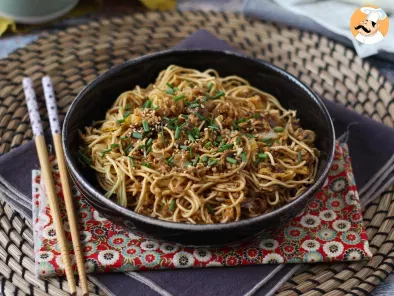 Receita Wok de macarrão chinês, legumes e proteína de soja