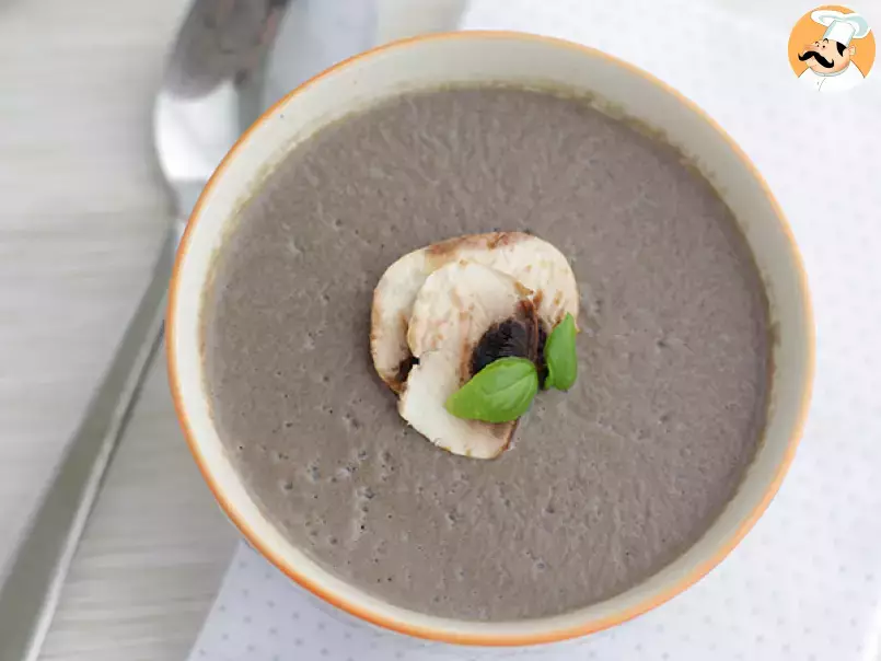 Creamy mushroom velvet soup - Video recipe ! - photo 2