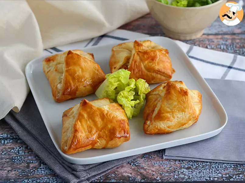 Flaky baskets with smoked salmon