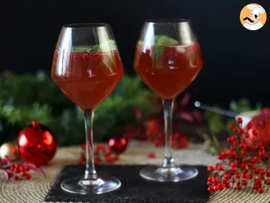 Pomegranate Spritz, the cocktail in a Christmas bauble! - photo 3