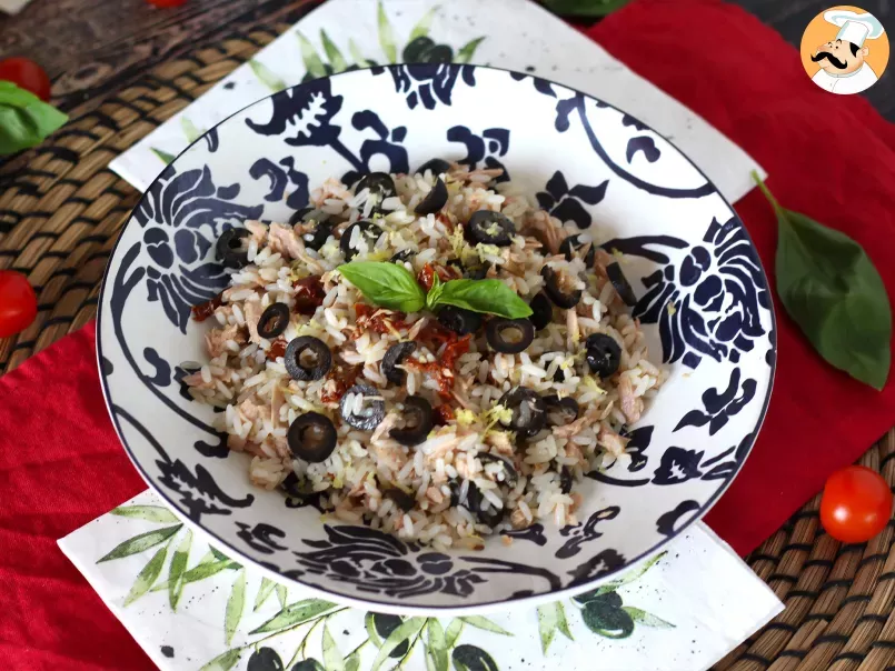 Salada de arroz mediterrânea com atum, azeite, tomate seco e limão - foto 2