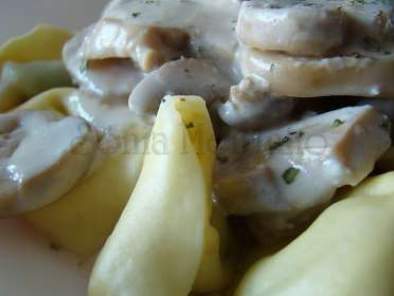 Tortelloni alla Ricotta e Spinaci com Molho de Cogumelos e Natas - foto 3