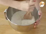 Mardi Gras Diamond-shaped donuts - Video Recipe ! - Preparation step 1