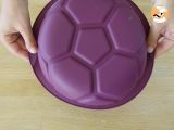 Soccer ball cake - Video recipe ! - Preparation step 1