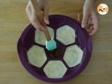Soccer ball cake - Video recipe ! - Preparation step 3