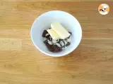 Two-tone muffins, chocolate, vanilla and chocolate core - Preparation step 1