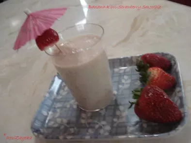 Banana-Kiwi-Strawberry Smoothie
