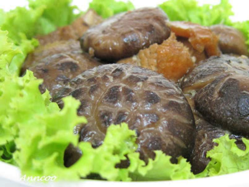 Braised Chinese Mushrooms with Roast Pork - photo 3