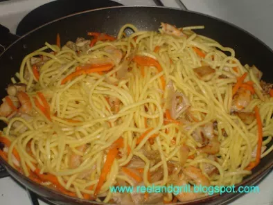 Easy Pancit Miki (Stir-Fried Egg Noodles in Soy Sauce) - photo 4