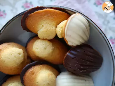 Madeleines with Chocolate - Video Recipe ! - photo 4