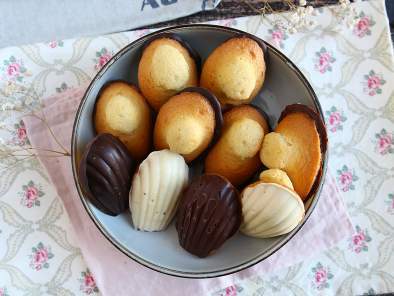 Madeleines with Chocolate - Video Recipe ! - photo 6