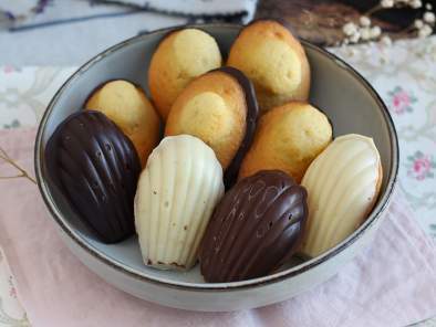 Madeleines with Chocolate - Video Recipe ! - photo 7