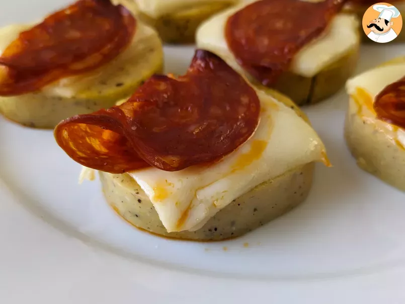 Polenta assada com queijo e salame