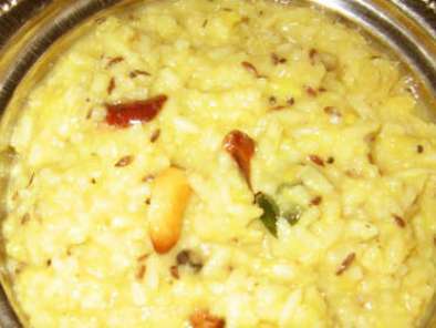 Rice and Lentil Porridge/ Kara Pongal
