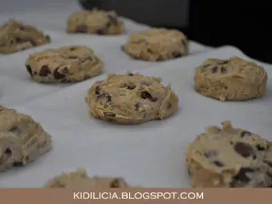 Soft and Chewy Chocolate Chip Cookies - foto 2