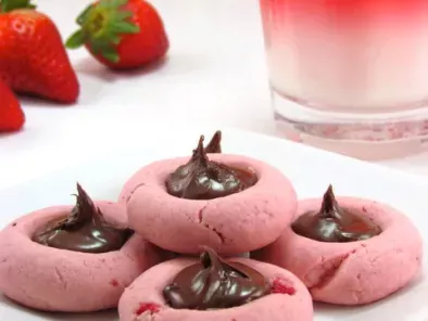 Strawberry-Nutella Thumbprint Cookies [Eggless Recipe]