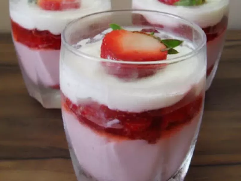 Strawberry Trifle with mascarpone cream