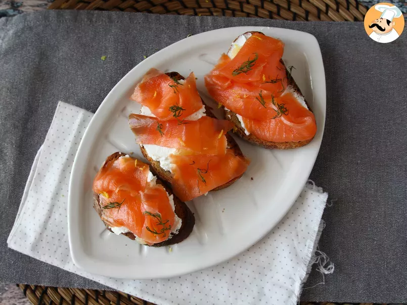 Toasts with smoked salmon and goatcheese - photo 2